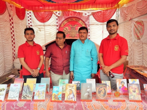 Dr-Abhimanyu-Takale-pustak-pardarshan-bhet